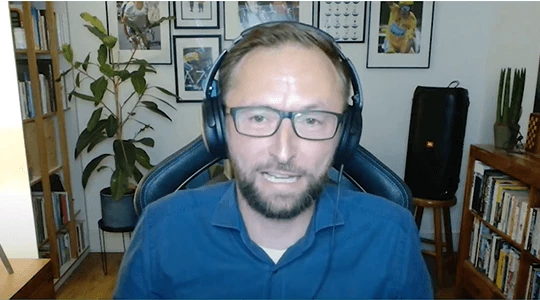 Video Thumbnail for Navegando por la privacidad y la gobernanza en la administración de flotas